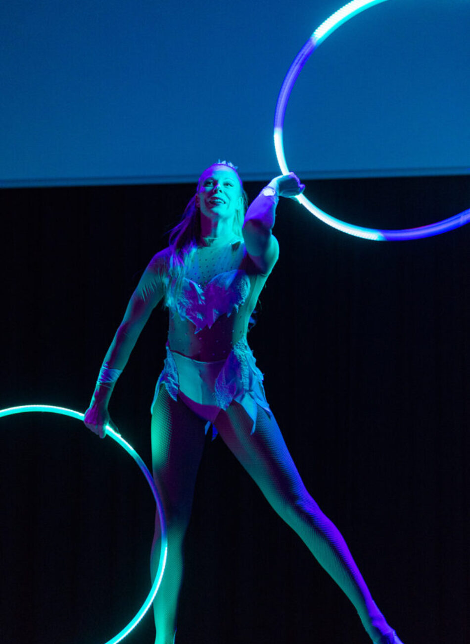 Annika Hakala_Hulahoop_©Katie-Aileen Dempsey_083